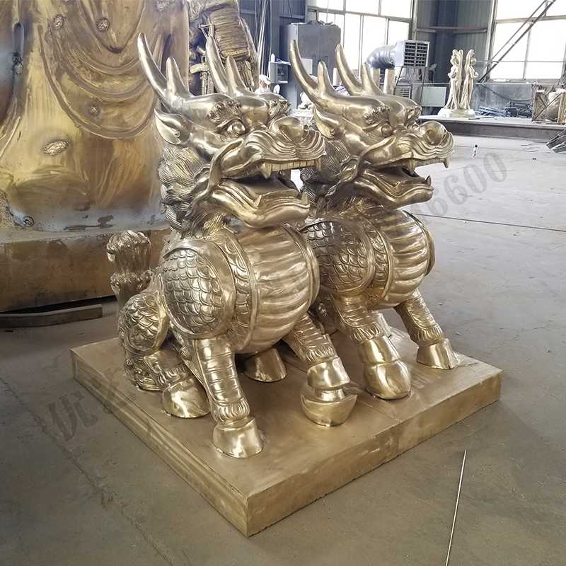銅麒麟擺件，風水麒麟擺件，傳統麒麟雕塑
